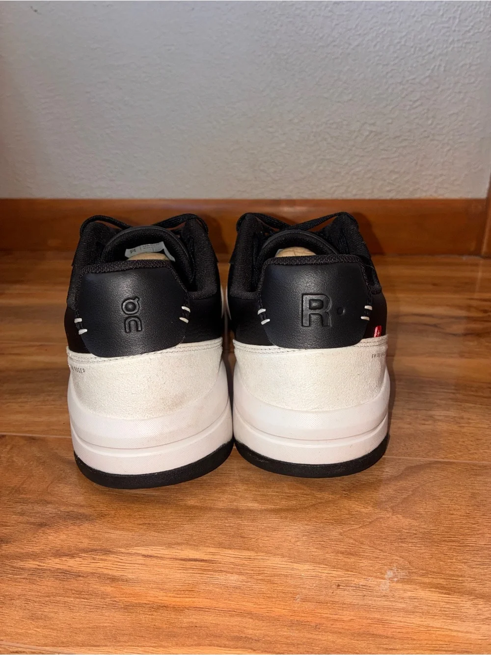 On Cloud Men’s The Roger Clubhouse Athletic Sneaker Shoes, white/black - size 12
